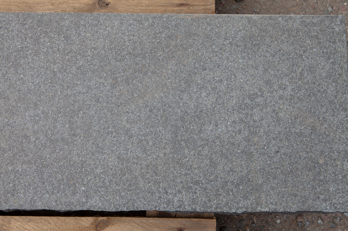 Blocksteg Crystal Black - 1200x350x150 (Hel pall 8st steg)