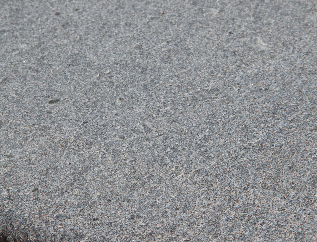 Poolkantsten - Säljes i komplett paket för 3x6 meters pool - 500x250x50 - Padang dark granit